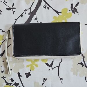 LOFT Black And Cream Leather Zip Wristlet